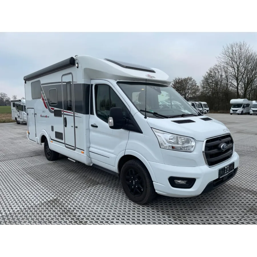 Автодом Bürstner Lineo, 2024, МКПП, пробег 19600 км