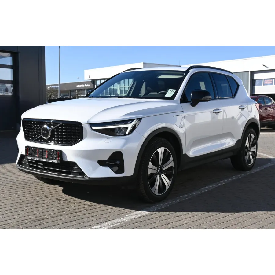Volvo XC40, 2022, АКПП, пробег 61990 км