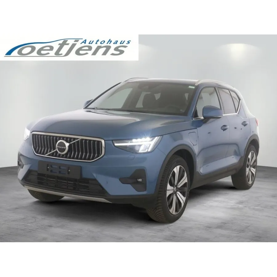 Volvo XC40, 2022, АКПП, пробег 15658 км