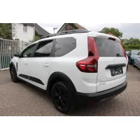 Dacia Jogger, 2023, МКПП, пробег 37825 км