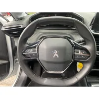 Peugeot 208, 2023, МКПП, пробег 33895 км