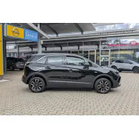Opel Crossland, 2023, МКПП, пробег 8400 км