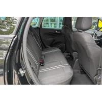 Opel Crossland, 2023, МКПП, пробег 8400 км