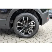 Opel Crossland, 2023, МКПП, пробег 8400 км