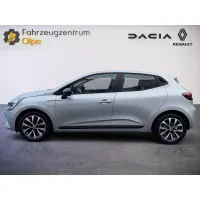 Renault Clio, 2022, МКПП, пробег 9398 км