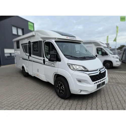 Автодом Adria Compact, 2023, МКПП, пробег 12115 км