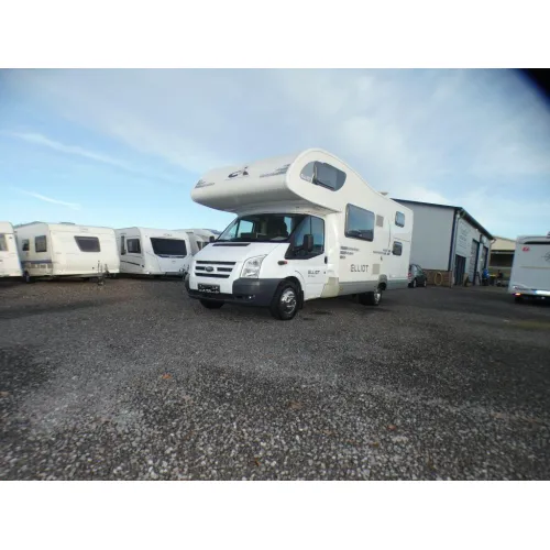 Автодом CI International, 2010, МКПП, пробег 125800 км Автодом CI International, 2010, МКПП, пробег 125800 км