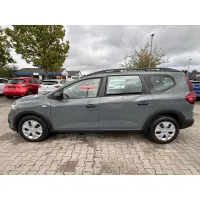 Dacia Jogger, 2023, МКПП, пробег 5500 км