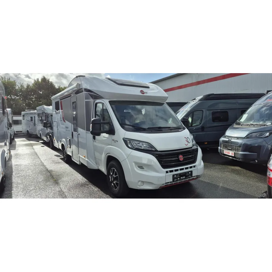 Автодом Bürstner Ixeo, 2017, МКПП, пробег 52000 км