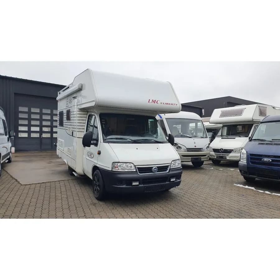 Автодом LMC A, 2004, МКПП, пробег 220500 км