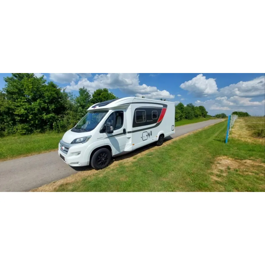 Автодом Bürstner Nexxo, 2015, АКПП, пробег 65980 км