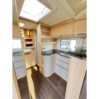 Автодом Bürstner Ixeo, 2017, МКПП, пробег 33701 км