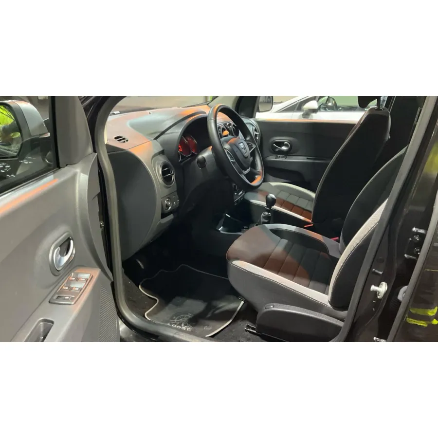 Dacia Lodgy, 2022, МКПП, пробег 81600 км