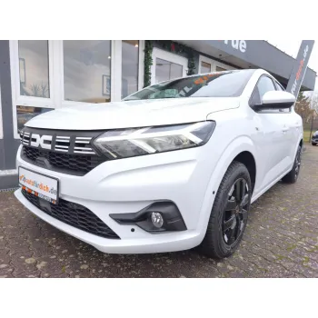 Dacia Sandero, 2023, МКПП, пробег 27600 км