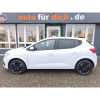 Dacia Sandero, 2023, МКПП, пробег 27600 км