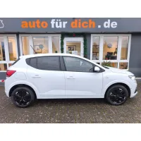 Dacia Sandero, 2023, МКПП, пробег 27600 км