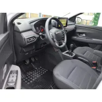 Dacia Sandero, 2023, МКПП, пробег 27600 км