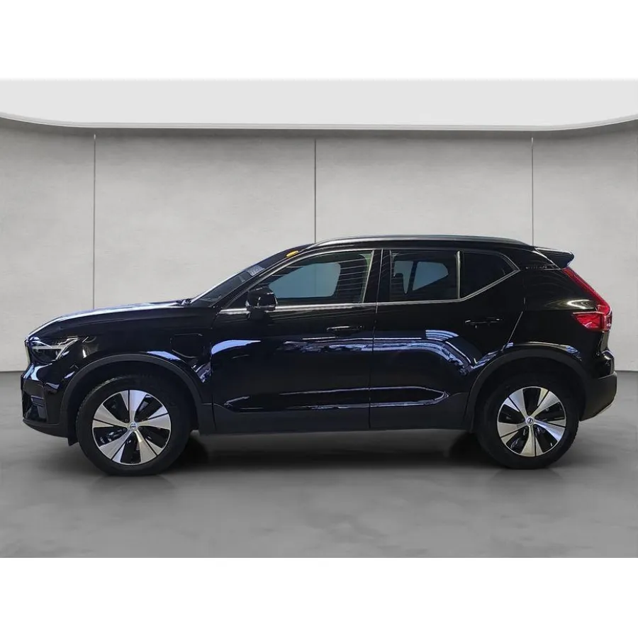 Volvo XC40, 2022, АКПП, пробег 32480 км
