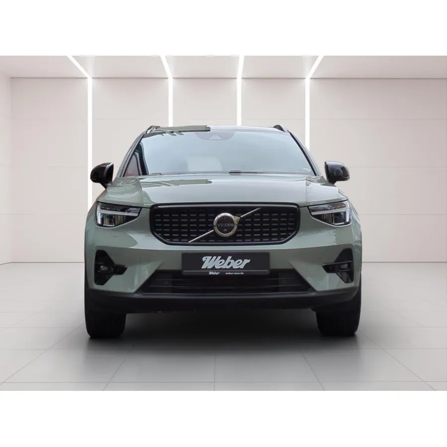 Volvo XC40, 2022, АКПП, пробег 34300 км