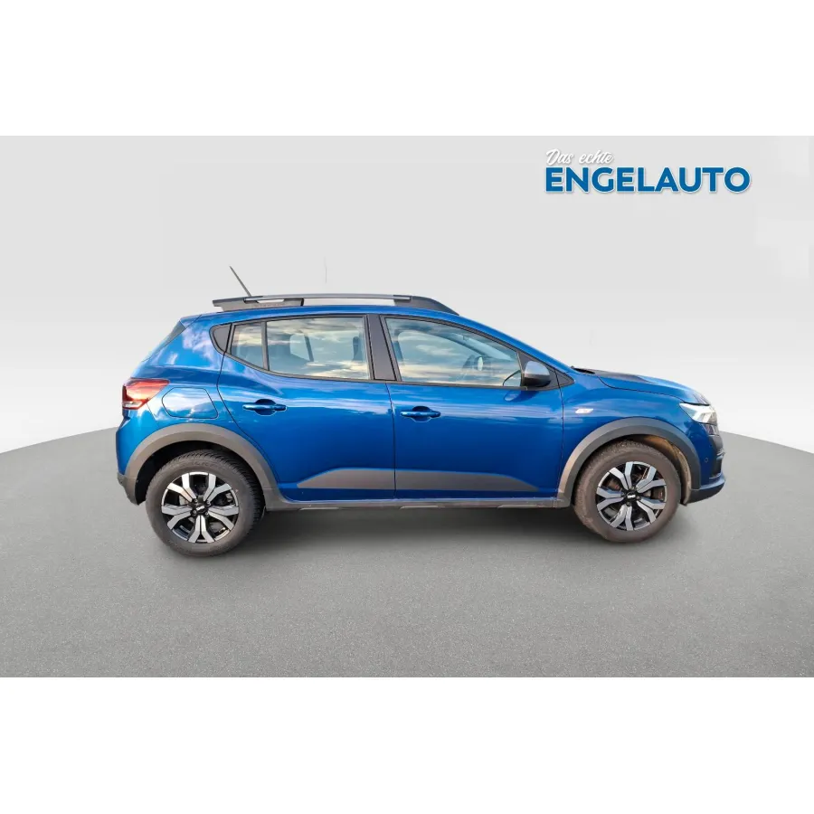 Dacia Sandero, 2023, МКПП, пробег 49810 км