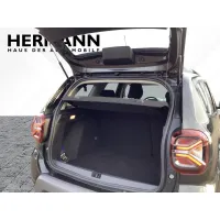 Dacia Duster, 2023, МКПП, пробег 44236 км