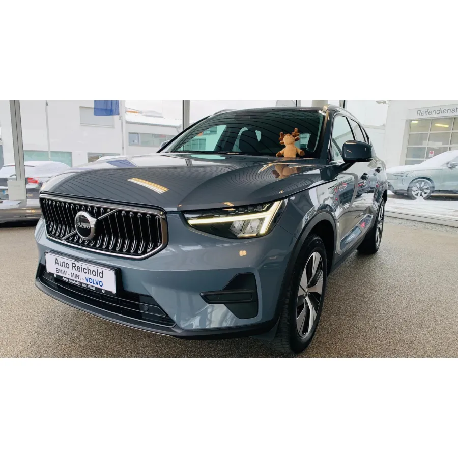 Volvo XC40, 2022, АКПП, пробег 29800 км