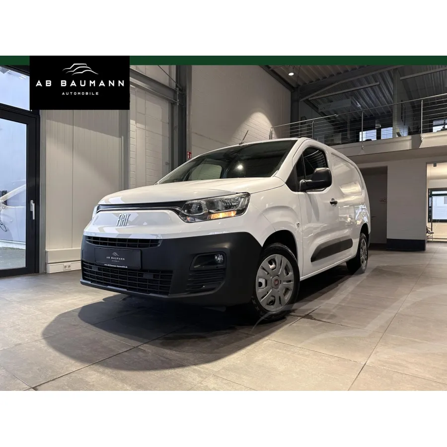 Fiat Doblo, 2023, МКПП, пробег 22980 км