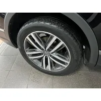 Volkswagen Tiguan, 2022, МКПП, пробег 93465 км