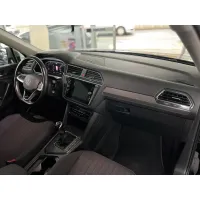 Volkswagen Tiguan, 2022, МКПП, пробег 93465 км