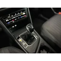 Volkswagen Tiguan, 2022, МКПП, пробег 93465 км