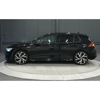 Volkswagen Golf, 2022, МКПП, пробег 28000 км