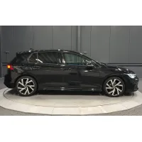 Volkswagen Golf, 2022, МКПП, пробег 28000 км