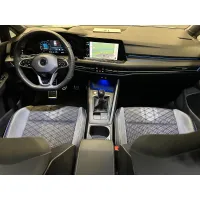 Volkswagen Golf, 2022, МКПП, пробег 28000 км