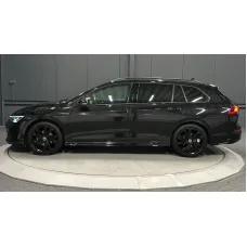 Volkswagen Golf, 2022, МКПП, пробег 63000 км Volkswagen Golf, 2022, МКПП, пробег 63000 км