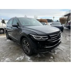 Volkswagen Tiguan, 2022, АКПП, пробег 29200 км