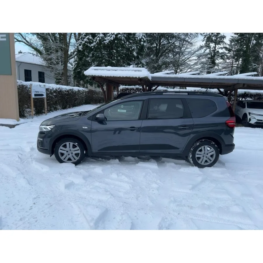 Dacia Jogger, 2022, МКПП, пробег 39300 км