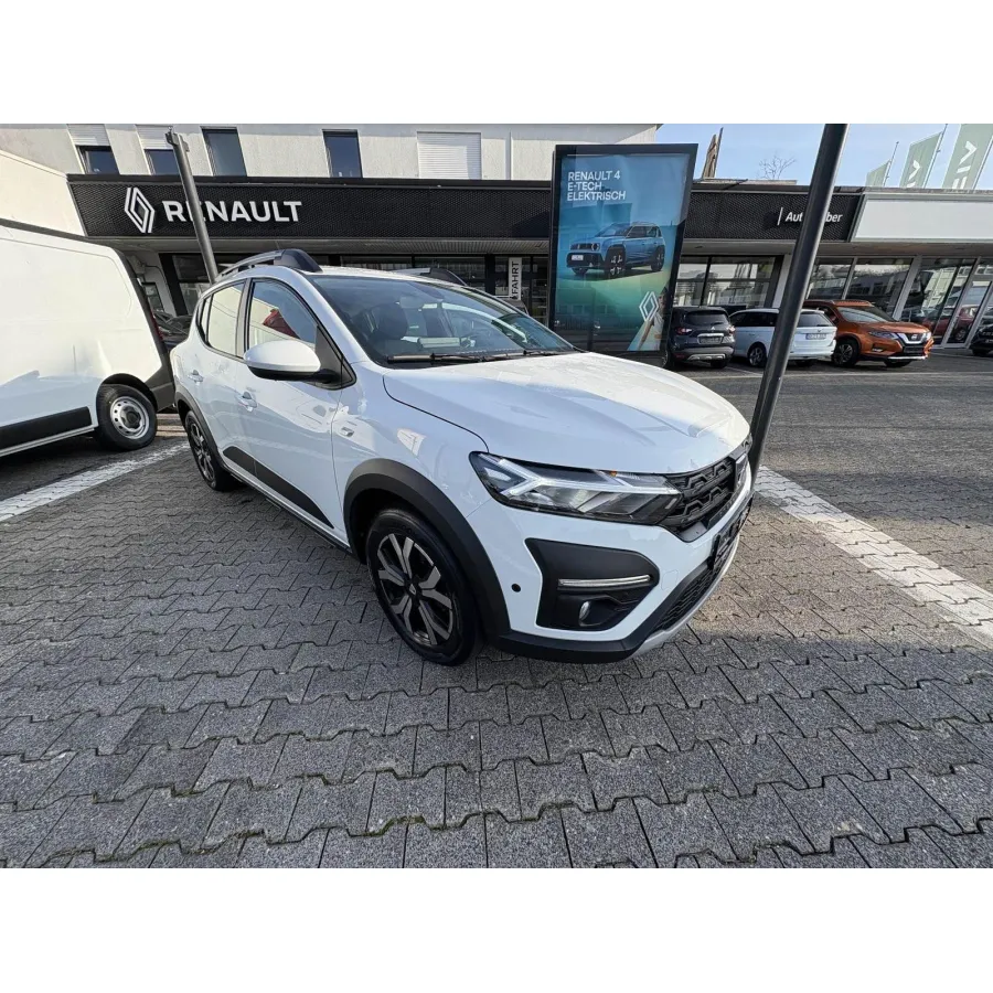 Dacia Sandero, 2022, МКПП, пробег 37000 км