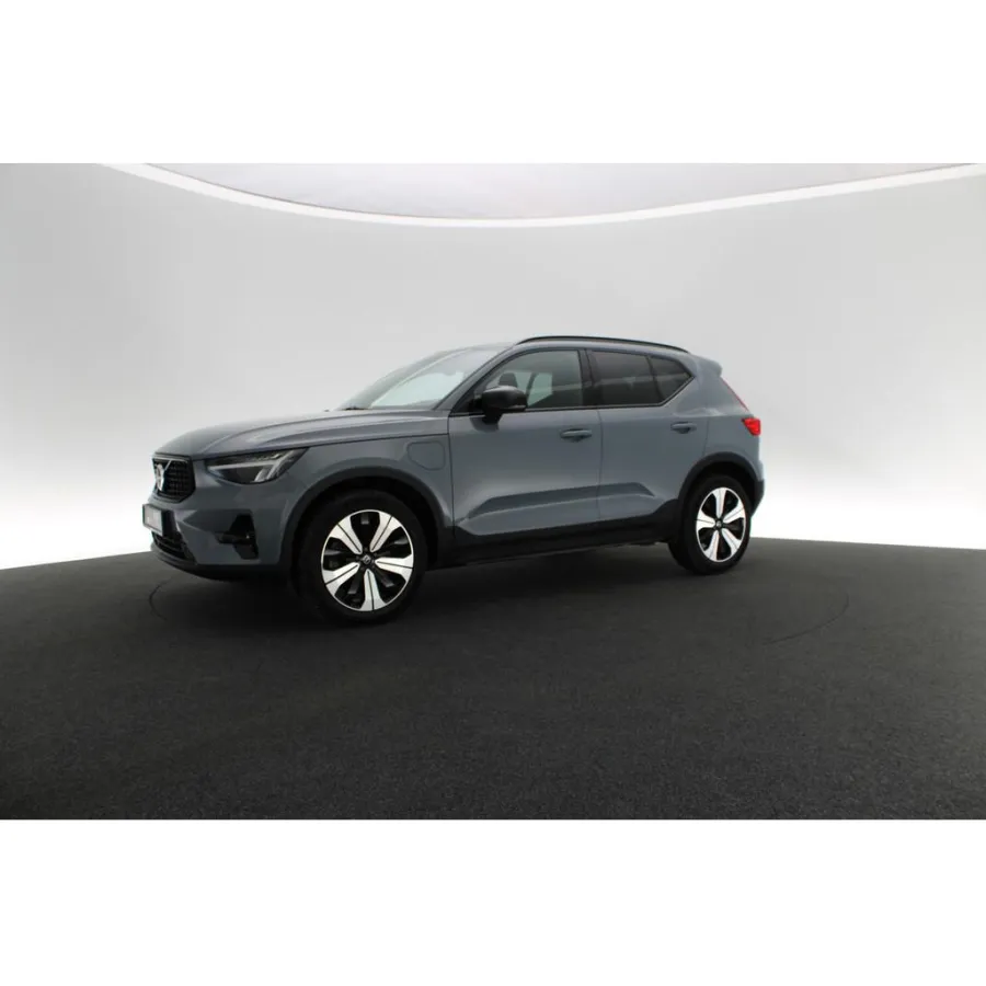 Volvo XC40, 2022, АКПП, пробег 35778 км