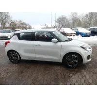 Suzuki Swift, 2023, МКПП, пробег 17891 км