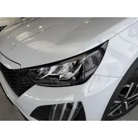 Peugeot 2008, 2023, МКПП, пробег 10631 км