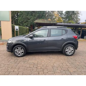 Dacia Sandero, 2023, МКПП, пробег 25800 км