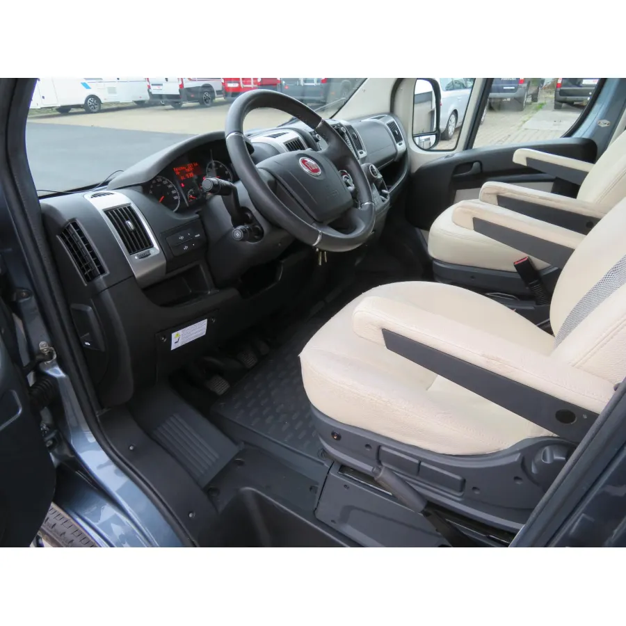 Автодом Bürstner T726, 2014, МКПП, пробег 79900 км