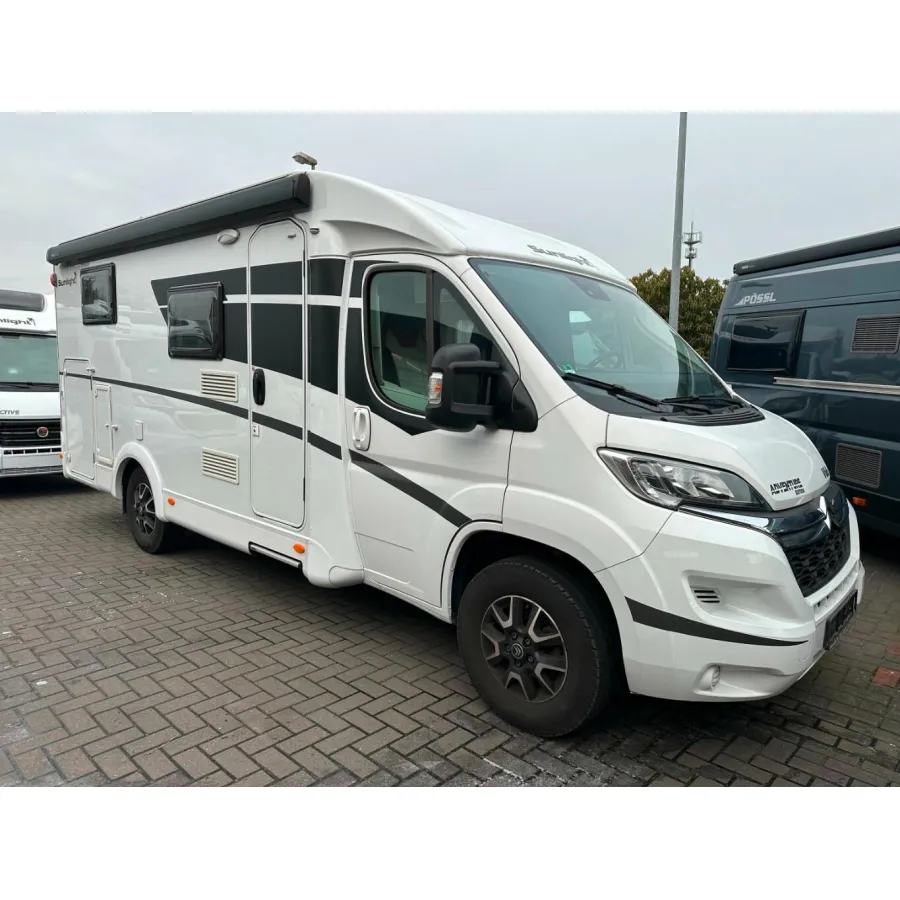 Автодом Sunlight V66, 2020, МКПП, пробег 45000 км