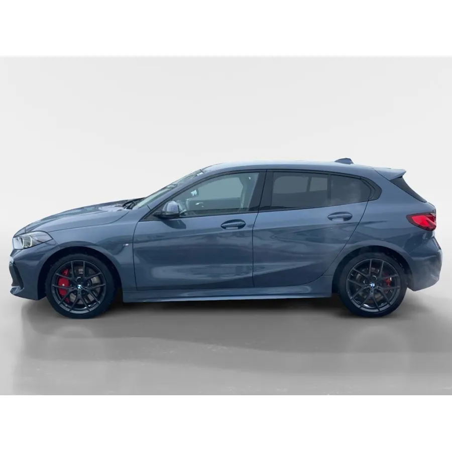 BMW 118, 2023, АКПП, пробег 32100 км