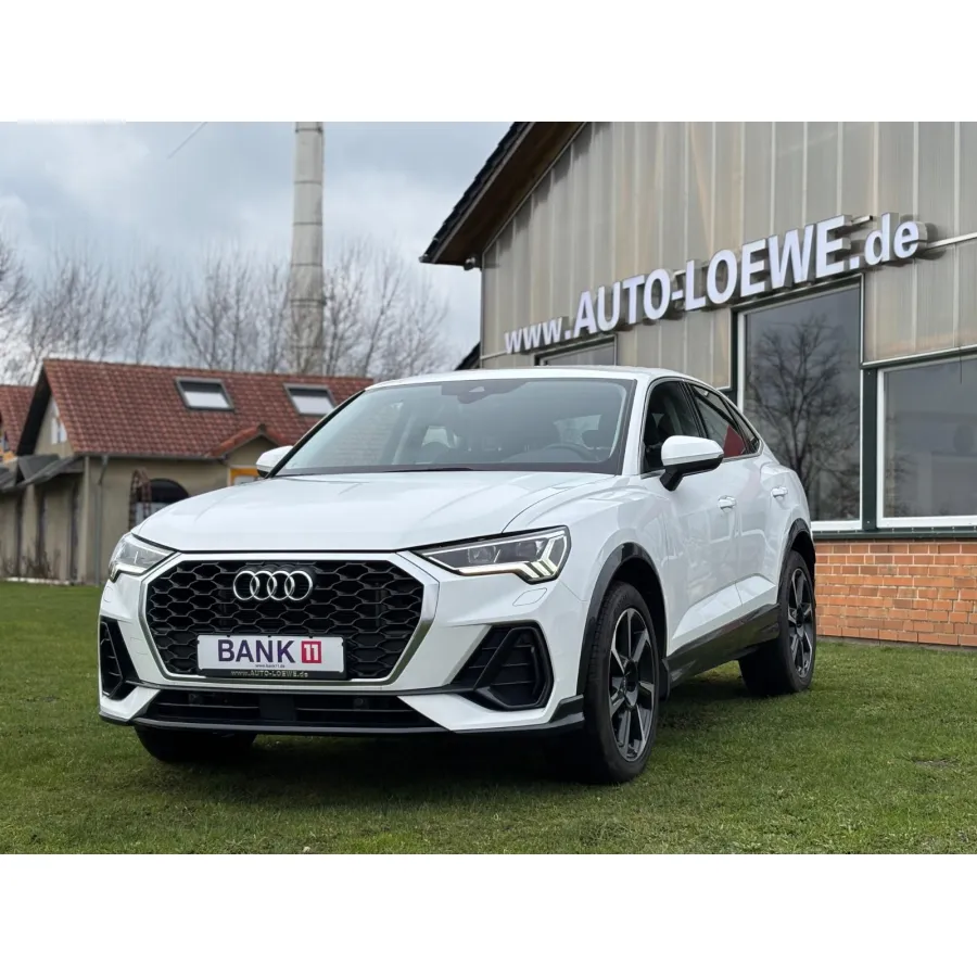 Audi Q3, 2023, АКПП, пробег 64000 км