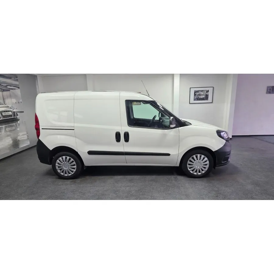 Fiat Doblo, 2023, МКПП, пробег 83000 км