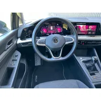 Volkswagen Golf, 2022, МКПП, пробег 35600 км