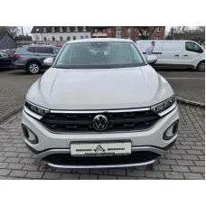 Volkswagen T-Roc, 2023, МКПП, пробег 41688 км