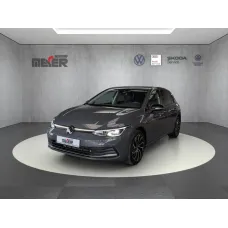 Volkswagen Golf, 2023, АКПП, пробег 24237 км Volkswagen Golf, 2023, АКПП, пробег 24237 км