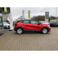 Renault Captur, 2023, АКПП, пробег 27050 км